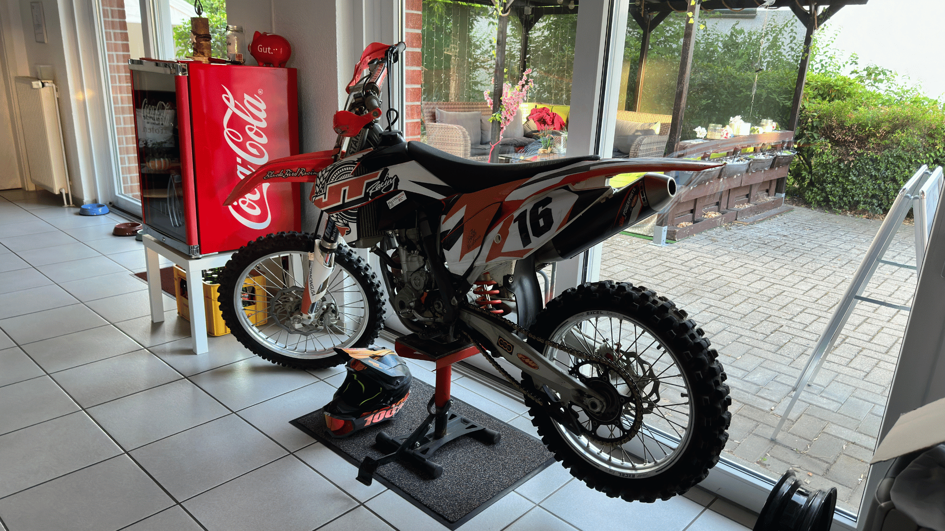 Motocross-Motorrad der Fahrschule Flegel am Standort Schwarmstedt
